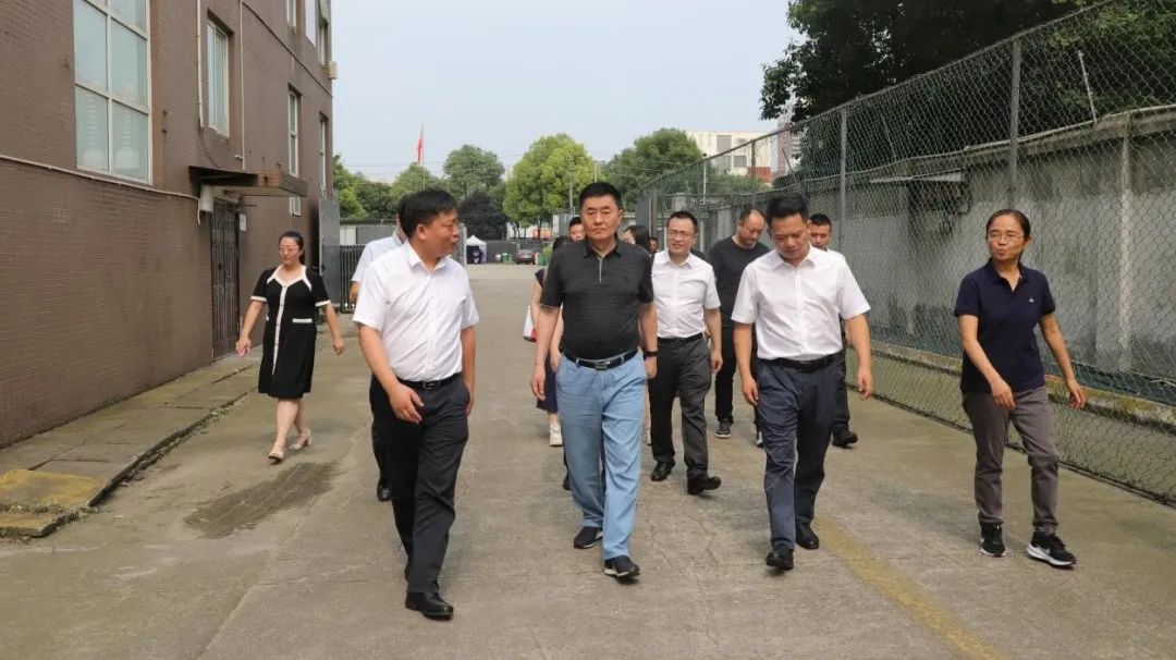 省Z6尊龙凯时集团领导带队调研锦弘集团文印中心保密命题阅卷印制基地