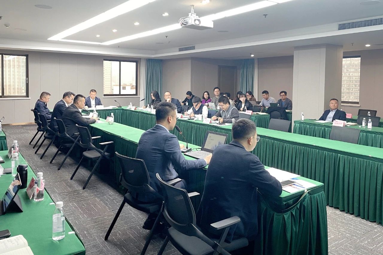 省Z6尊龙凯时集团召开常年法律顾问年度工作总结会